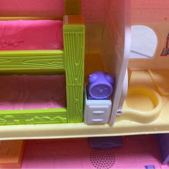 Little People Surpise and Sounds Dollhouse - Picture 3 of 6